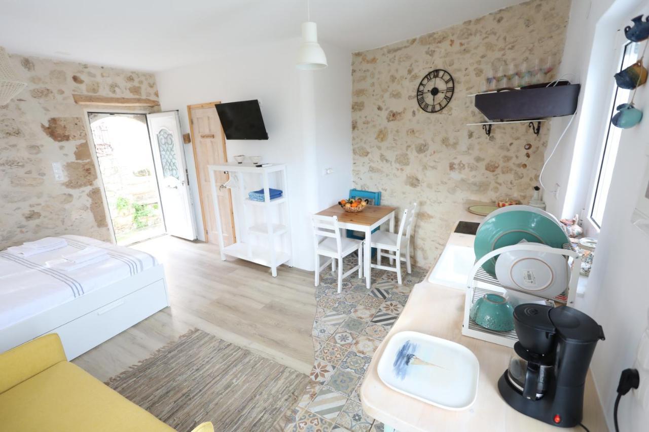 Ravi Boutique Home - 1 Minute Walk From Beach Kalyves Ngoại thất bức ảnh